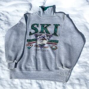 Vintage Ski Lake Tahoe crew/turtleneck sz L